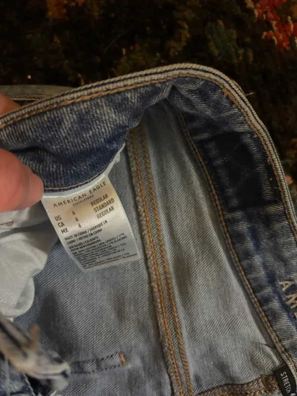 American Eagle Jeans - Image 5