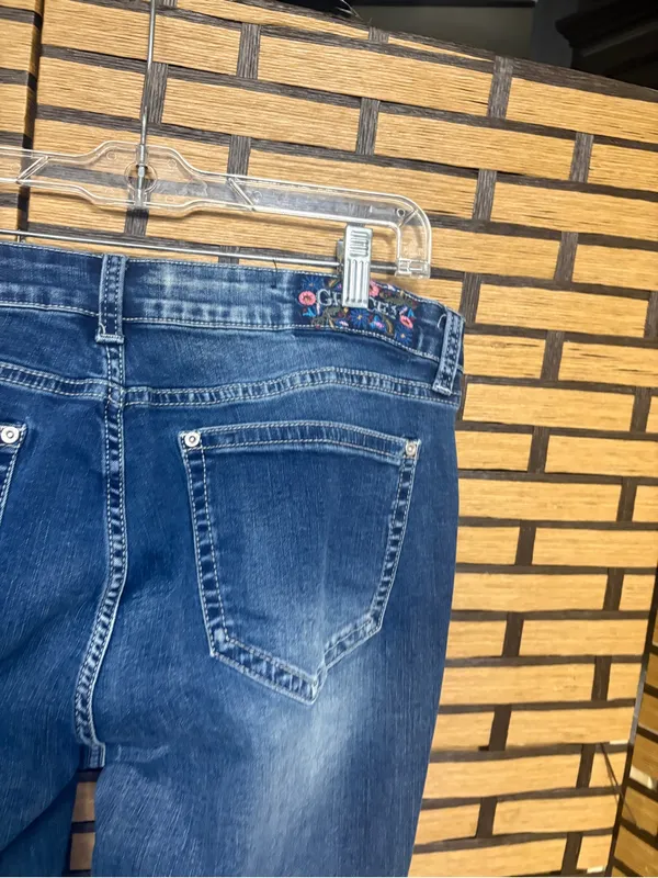 Grace easy fit bootcut embroidered jeans size 32 - Image 8