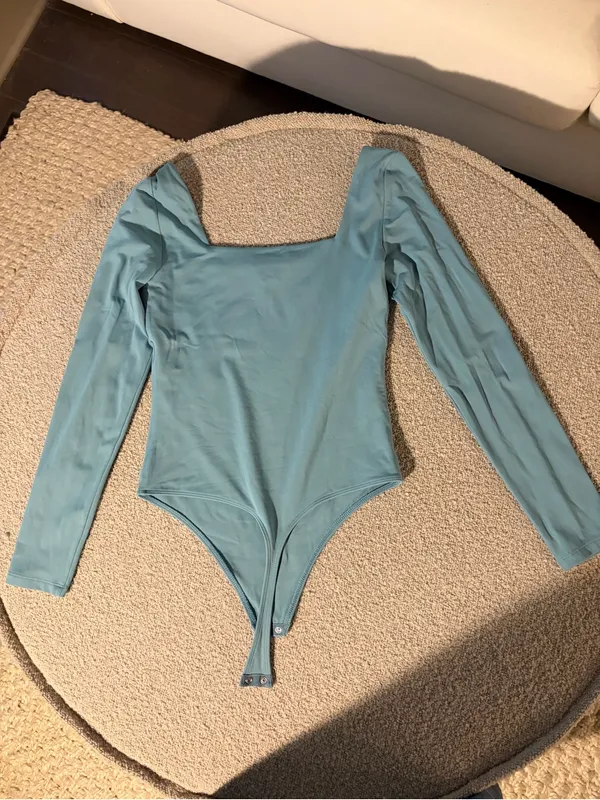 Babaton Aritzia Long-Sleeve Square Neck Bodysuit in Light Blue - Image 4