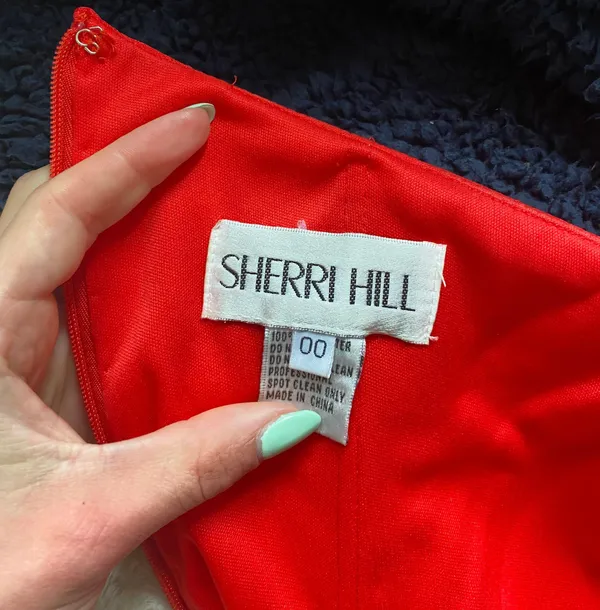 Sherri Hill Red Gown - Image 4