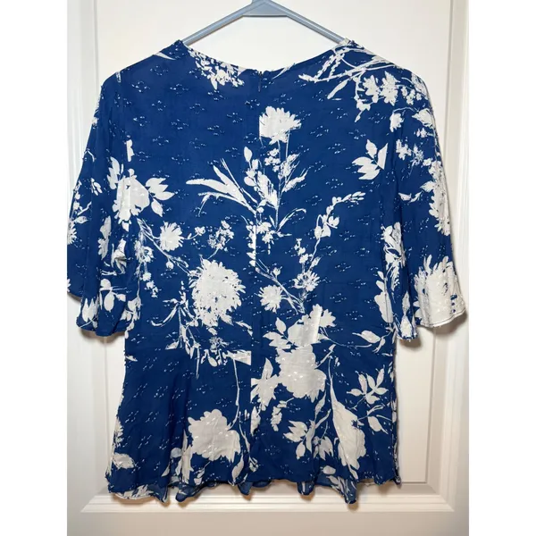 Altar'd State Blue‎ Floral Clip Dot Peplum Blouse Flutter Sleeve Small - Image 2