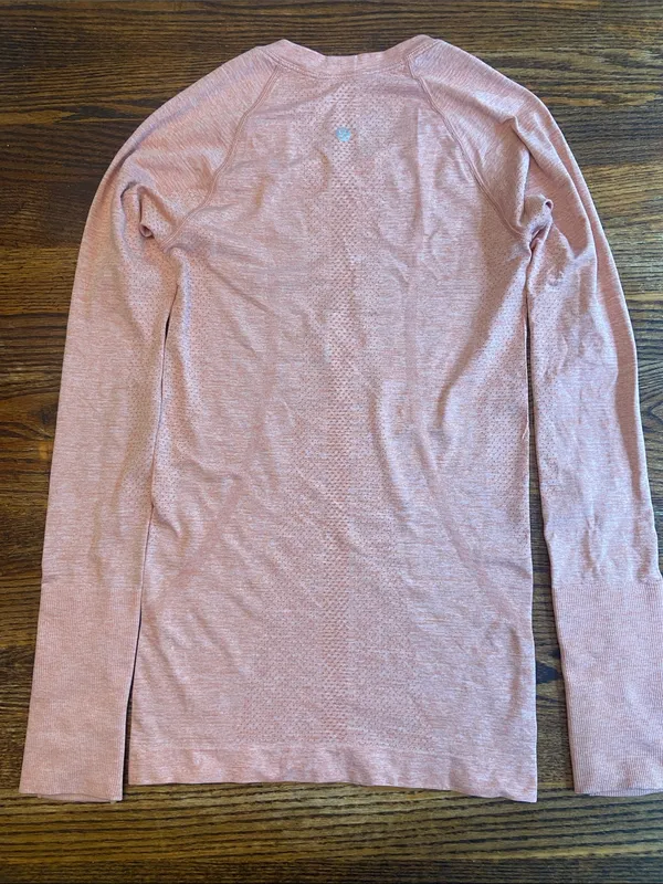 lululemon Swiftly Tech Long-Sleeve Shirt 2.0 Hip Length - Image 2