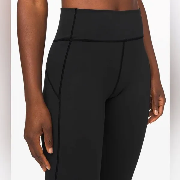 Lululemon In Movement Tights 25” - Image 3