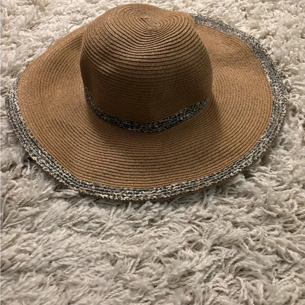 Stylish Tan Wide - Image 2