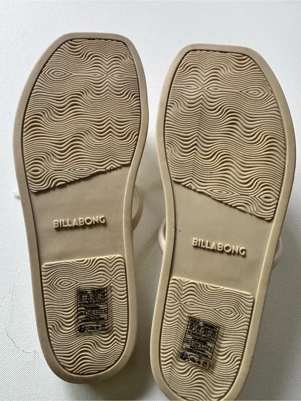 Billabong Women’s Neutral Beige Strappy Slide Sandals - Image 6