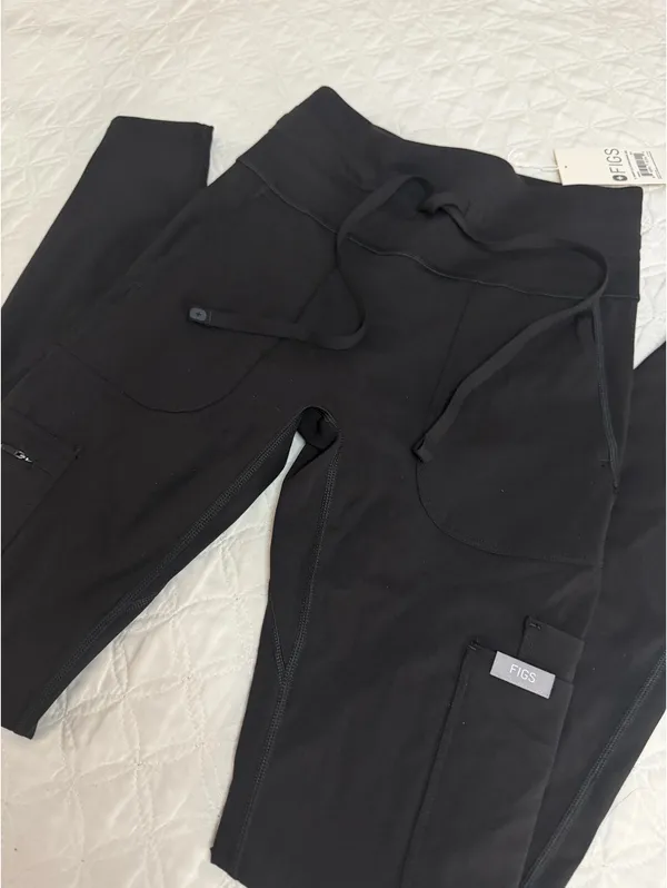 Figs Scrub Leggings - Image 2
