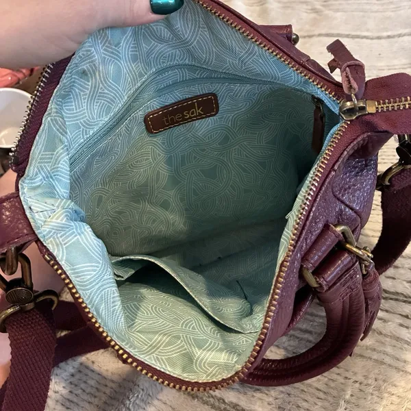 The Sak Wine Pebbled Leather Crossbody With Top Handles Purse Butter Soft EUC - Image 14