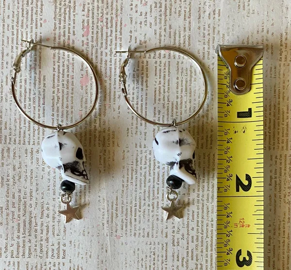 Handmade skull & star goth grunge punk funky dangle hoop earrings🖤💀 - Image 3
