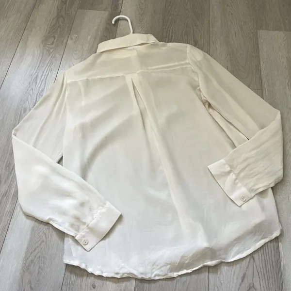 Intimissimi Sheer Buttonup Shirt long sleeve womens Cream (small) minimalist - Image 4