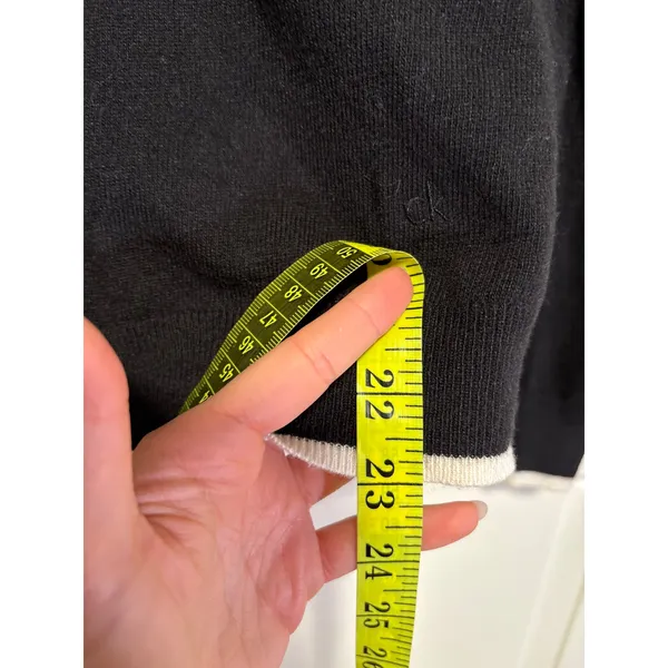 Calvin Klein Women's Black Contrast Trim Crewneck Sweater Size M NWT - Image 5