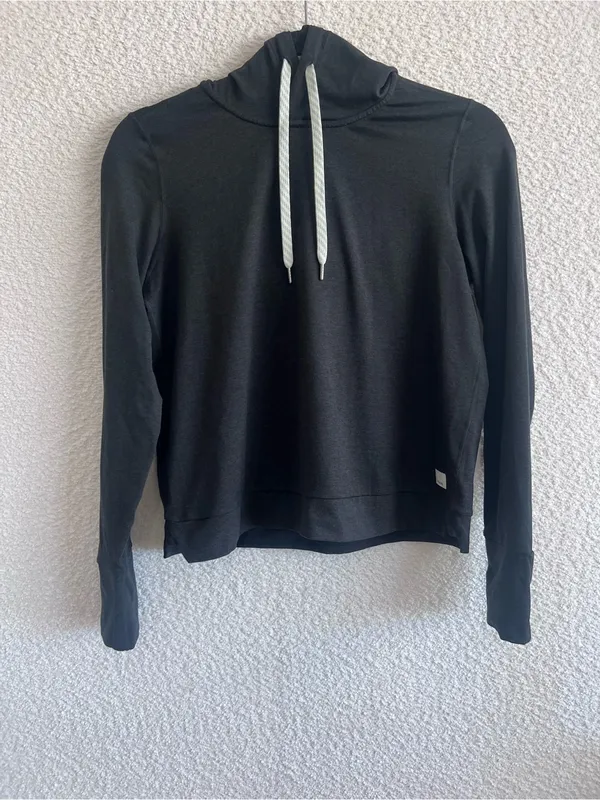 Vuori Women’s Halo Essential DreamKnit Soft Black‎ Pullover Hoodie Size Small - Image 2