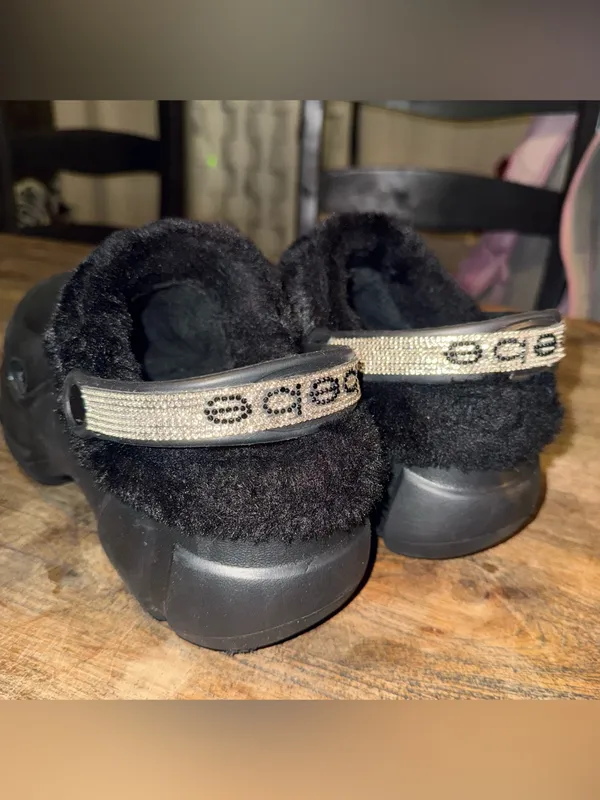 BEBE Women's Black Furry Platform Strap Fall winter Clogs Shoes 38-39 size 8 - Image 5