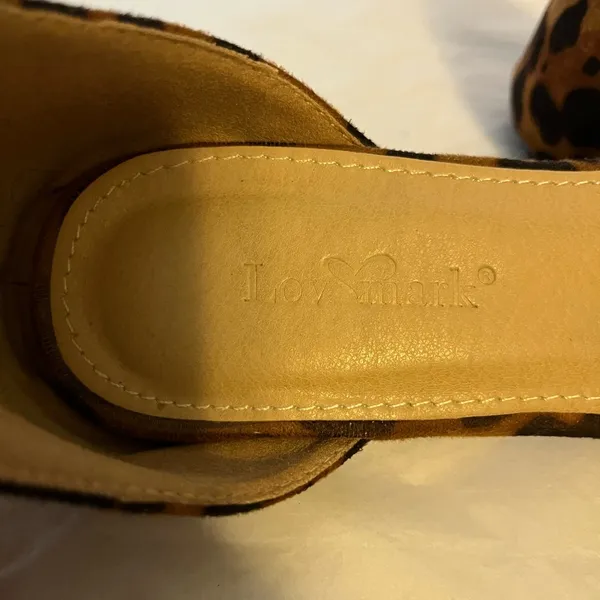 LOVE MARK 7.5 LEOPARD SUEDE ANKLE STRAP FLATS POINTY TOE BOX - Image 7