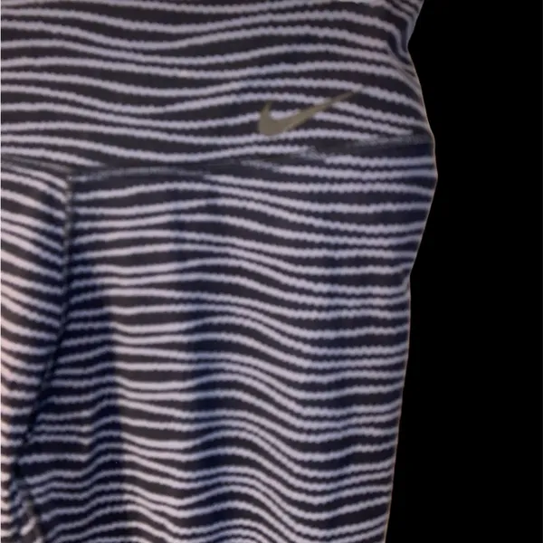 Full length Nike Dri Fit leggings - Image 4