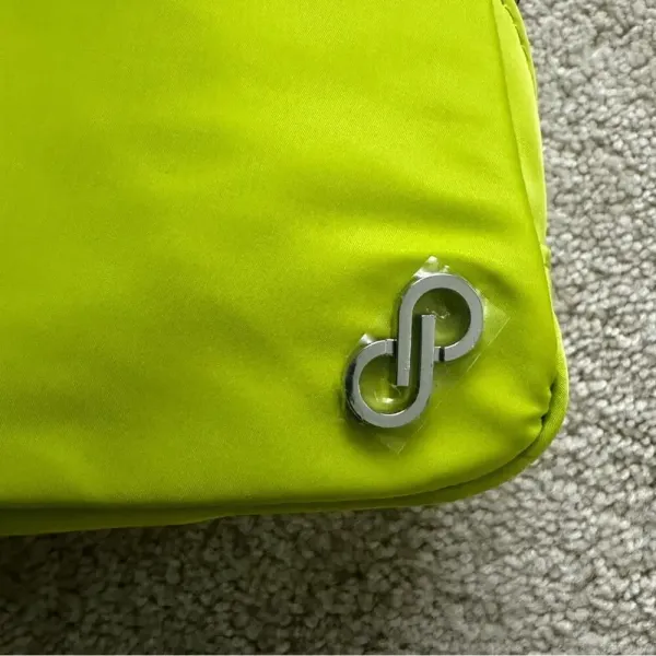 Poshmark Swag Lime Green Belt Bag - BRAND NEW - Image 4