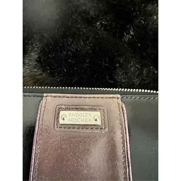 Badgley Mischka Black brown Soft Vegan Leather Wallet , Zipper‎ - Image 2