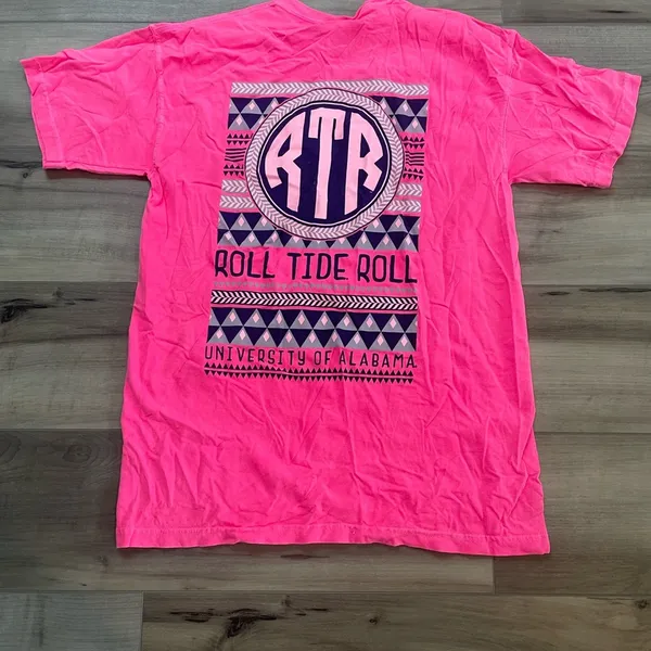 Comfort Colors University of Alabama Roll Tide Roll pink t-shirt size medium - Image 2