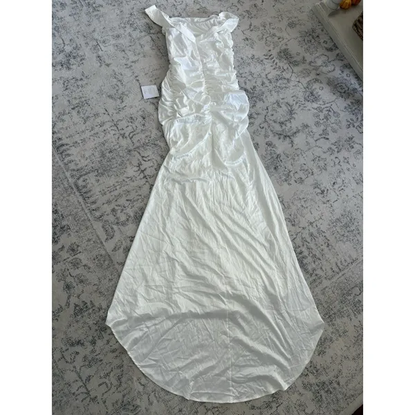 Lulus Torri White Satin Off-the-Shoulder Maxi Dress Size small Bridal classic - Image 6
