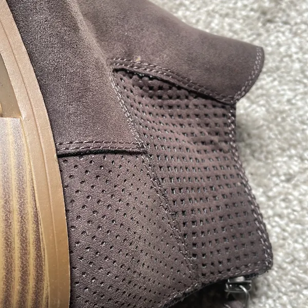 - DV dolce vita short bohemian ankle heeled brown booties size 6.5 - Image 9