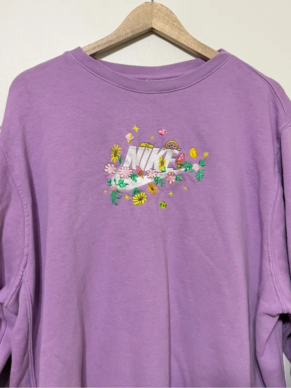 Nike Floral Mushroom Embroidered Sweatshirt Lilac Purple Fleece Crewneck XL - Image 5