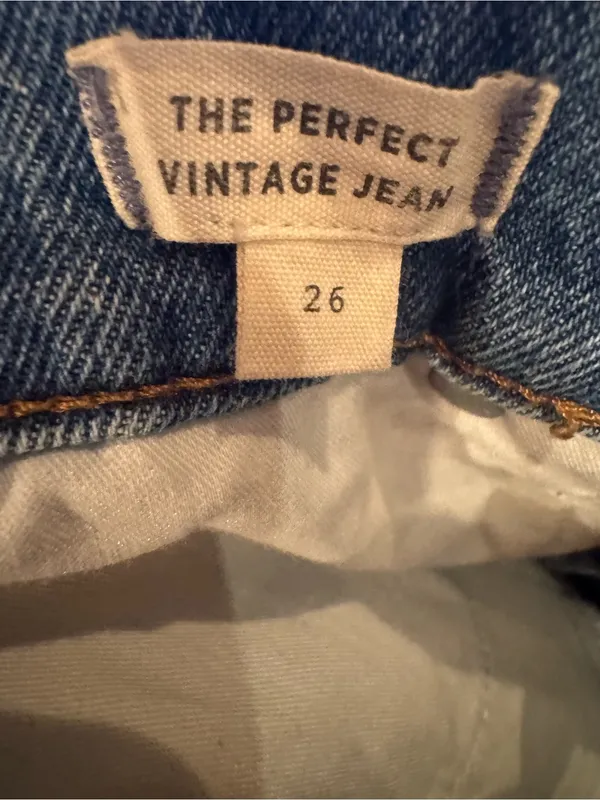 Madewell The Perfect Vintage Jean Size 26 Distressed Raw Hem EUC - Image 4