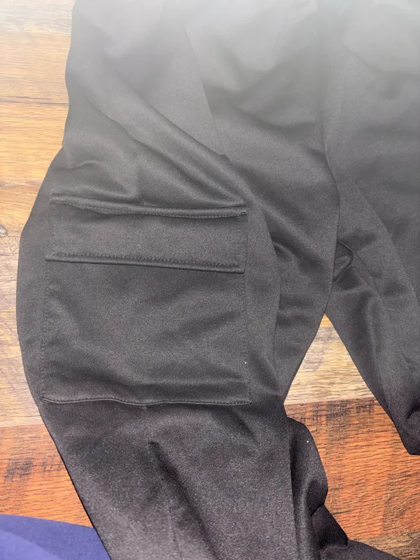 Black cargo sweatpants Size L - Image 2