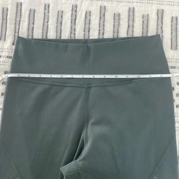 🛎️ Clearance Adidas Green Legings Medium - Image 5