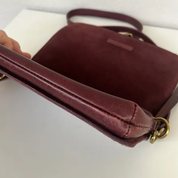Madewell The Flap Convertible Crossbody Bag in Dark Cabernet - Image 9