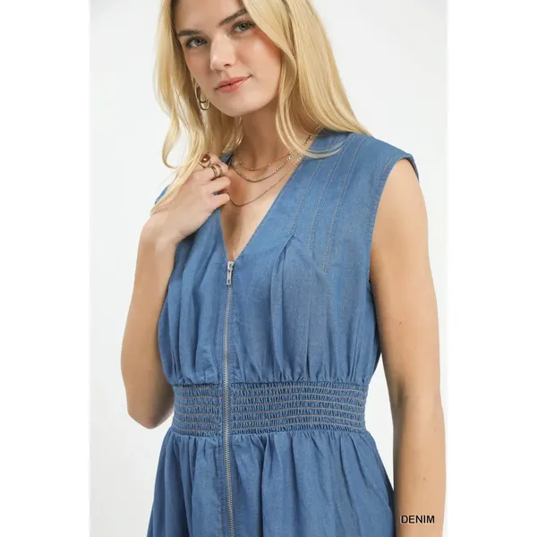 Umgee‎ Denim Sleeveless Zip-Front Smocked Waist Midi Dress - Small - Image 5