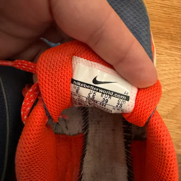 Nike Size 8 Sneakers - Image 7
