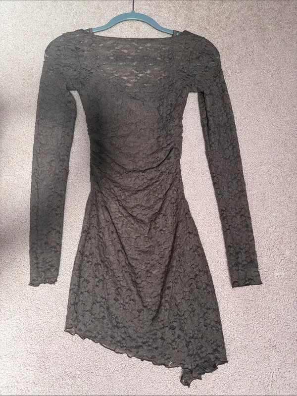 Forever 21 Lace Long-Sleeve Fit & Flare Dress - Image 4