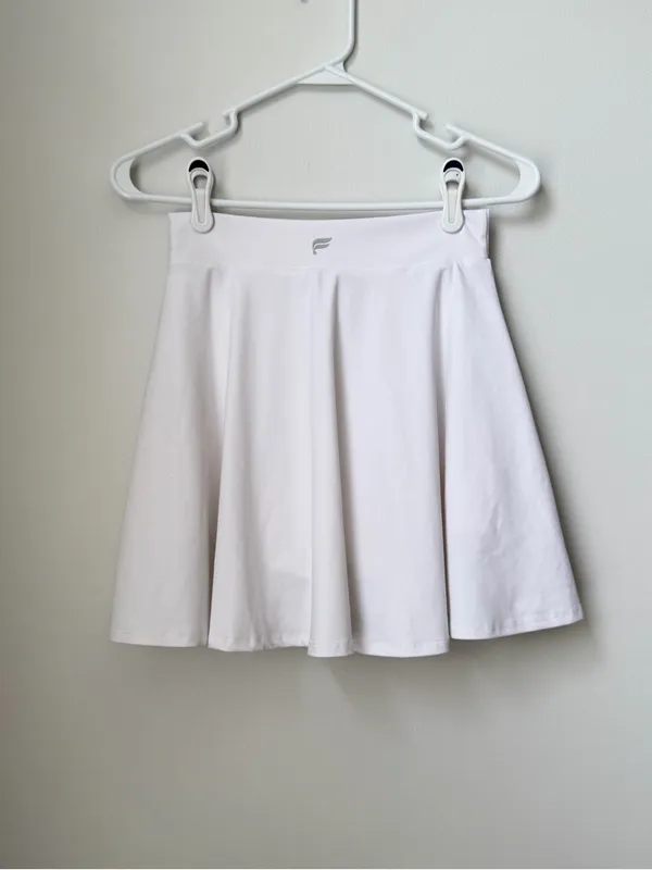 Fabletics White Flounce Skirt with Built In Shorts Size Small - Image 4