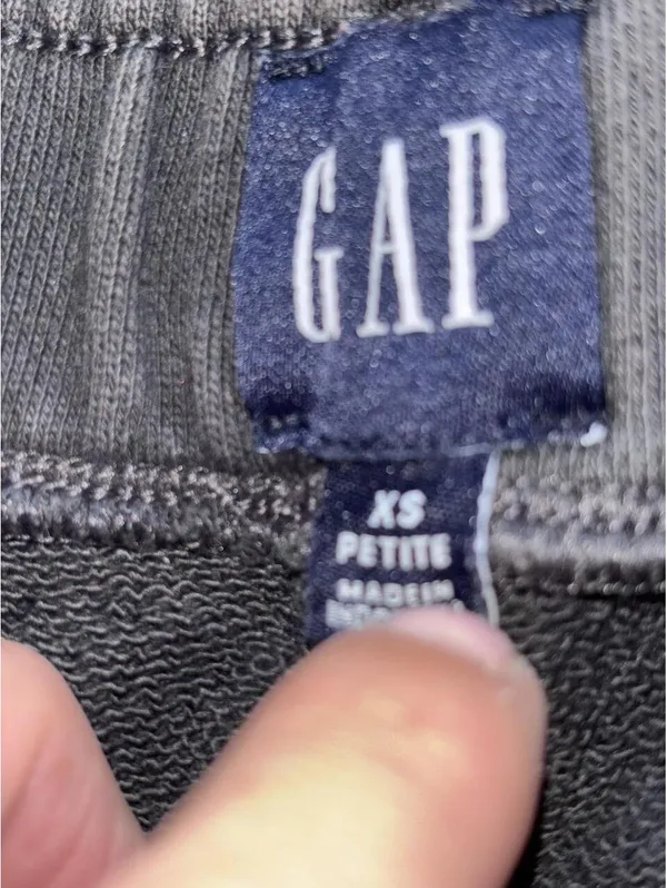 Gap Heavyweight French Terry Barrel Sweatpants in a black moss green wash - Image 3