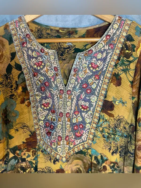 Soft Surroundings XL Floral Embroidered V-Neck‎ Tunic Top Hippie Boho - Image 2