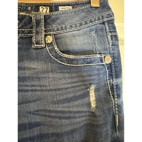 Miss Me Signature‎ Distressed Embellished Pockets Bootcut Jeans Size 27 - Image 4