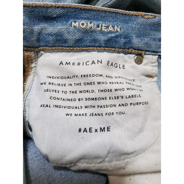 American Eagle Outfitters Pants Women Size 0 Mom Jeans Denim Short Distressed - Image 4