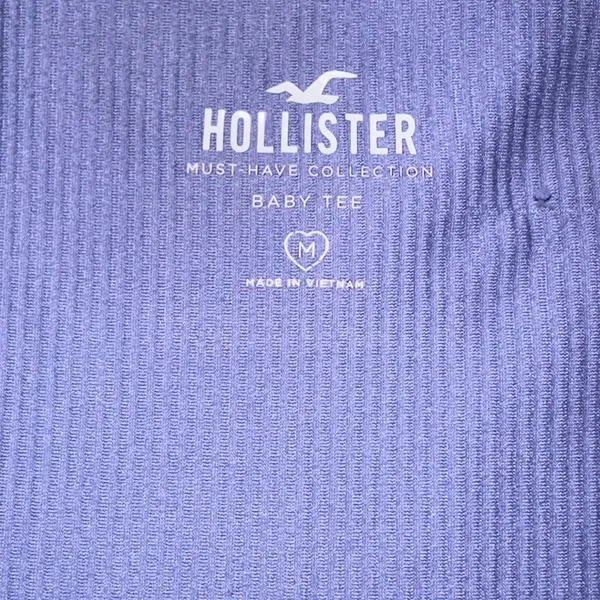 Hollister • Baby Tee Crop • Lilac Must-Have Collection • Size Medium - Image 3