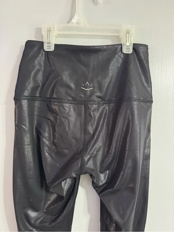 Beyond Yoga Black Shiny Shimmery High-Waist Sexy Leggings Size XS - Image 9