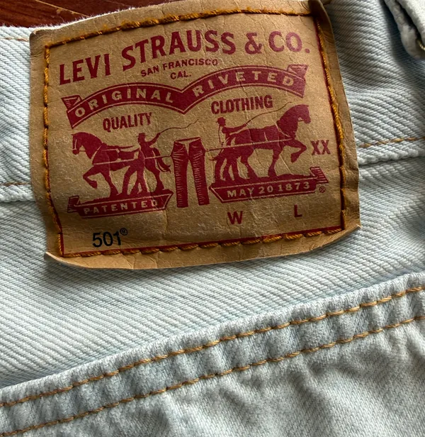 Levi’s 501 Shorts - Image 8