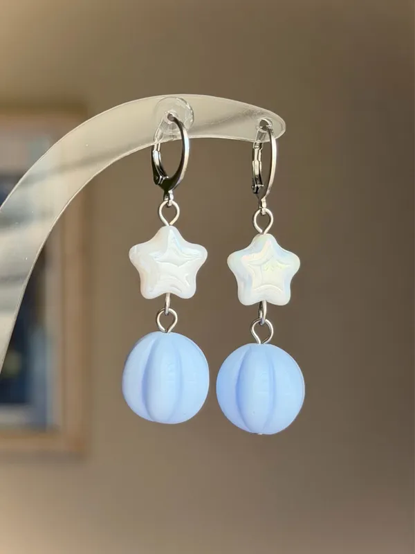Handmade Czech glass beads fairy cottage whimsical dangle earrings🌟🩵 - Image 2