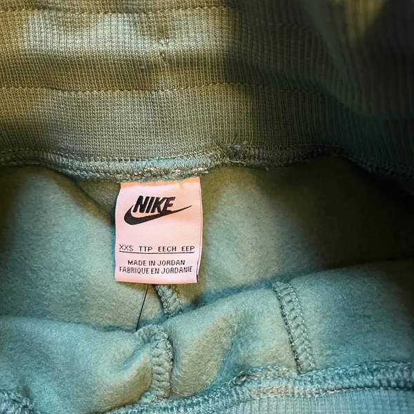 Nike sportswear shorts XXS NEW - Image 6