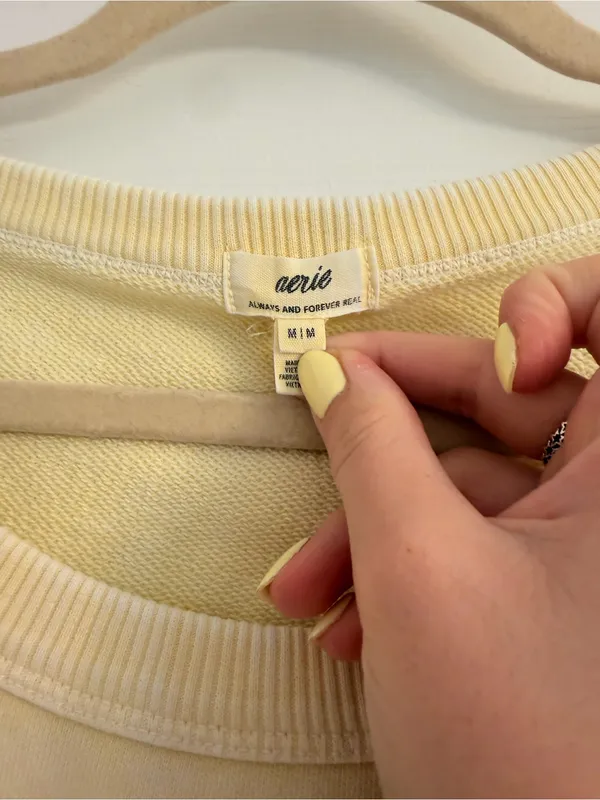 Aerie Seams Right Short Sleeve Sweatshirt Size: medium - Image 2