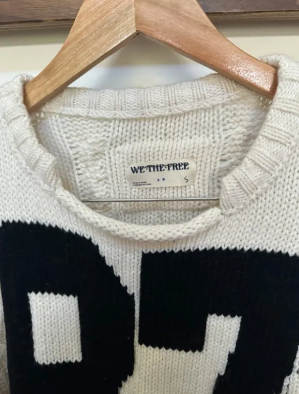 size Small Free People We The Free 87 Pullover sweater - Image 7