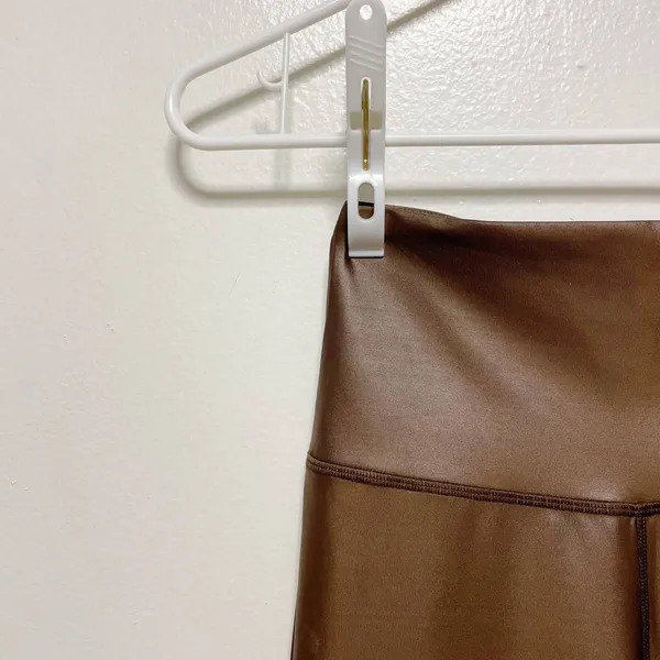 Savvi Mirage Liquid Leggings in Mocha - Image 5