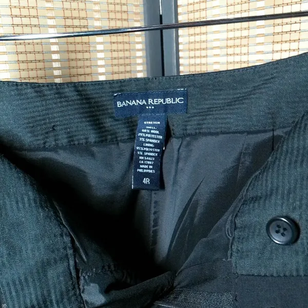 Banana Republic Black Hidden Button Trouser - Image 4