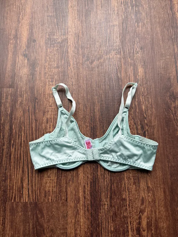 Vintage Women’s Maidenform Lace Sheer Floral Bra - Size 36B - Image 2