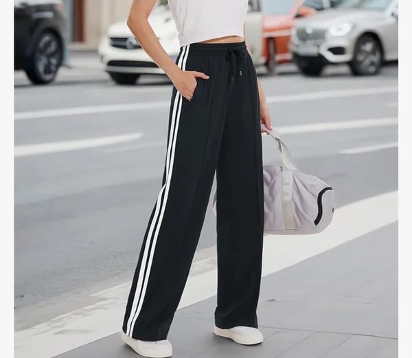 Black with white strip joggers Size M - Image 4