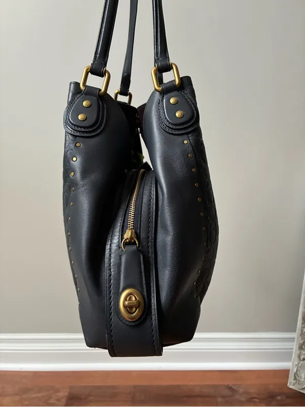 Coach Edie Shoulder Bag 31 In Signature Leather With Rivets - Image 6