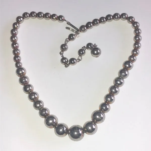 Vintage Silver Tone Metal Beaded Ball Beads Retro Boho Necklace - Image 2