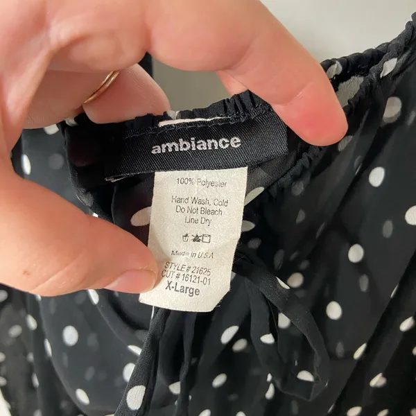 EUC Ambiance women’s black white polka dotted off shoulder 3/4‎ sleeve blouse XL - Image 4